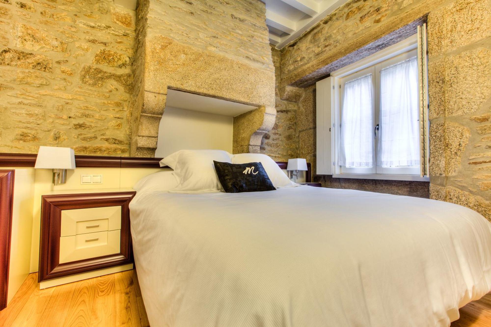 Hotel Montenegro Compostela Сантьяго-де-Компостела Экстерьер фото