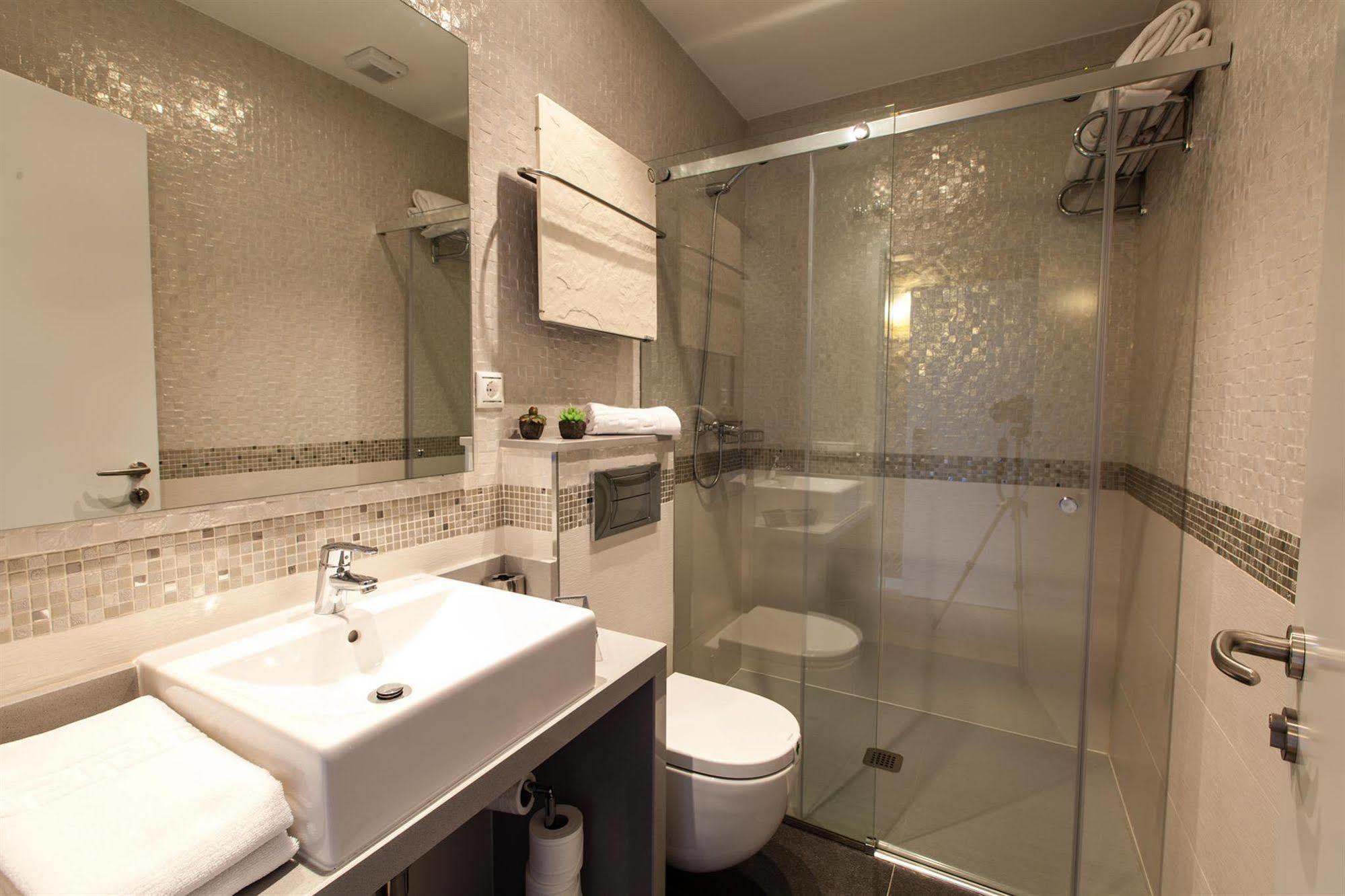 Hotel Montenegro Compostela Сантьяго-де-Компостела Экстерьер фото