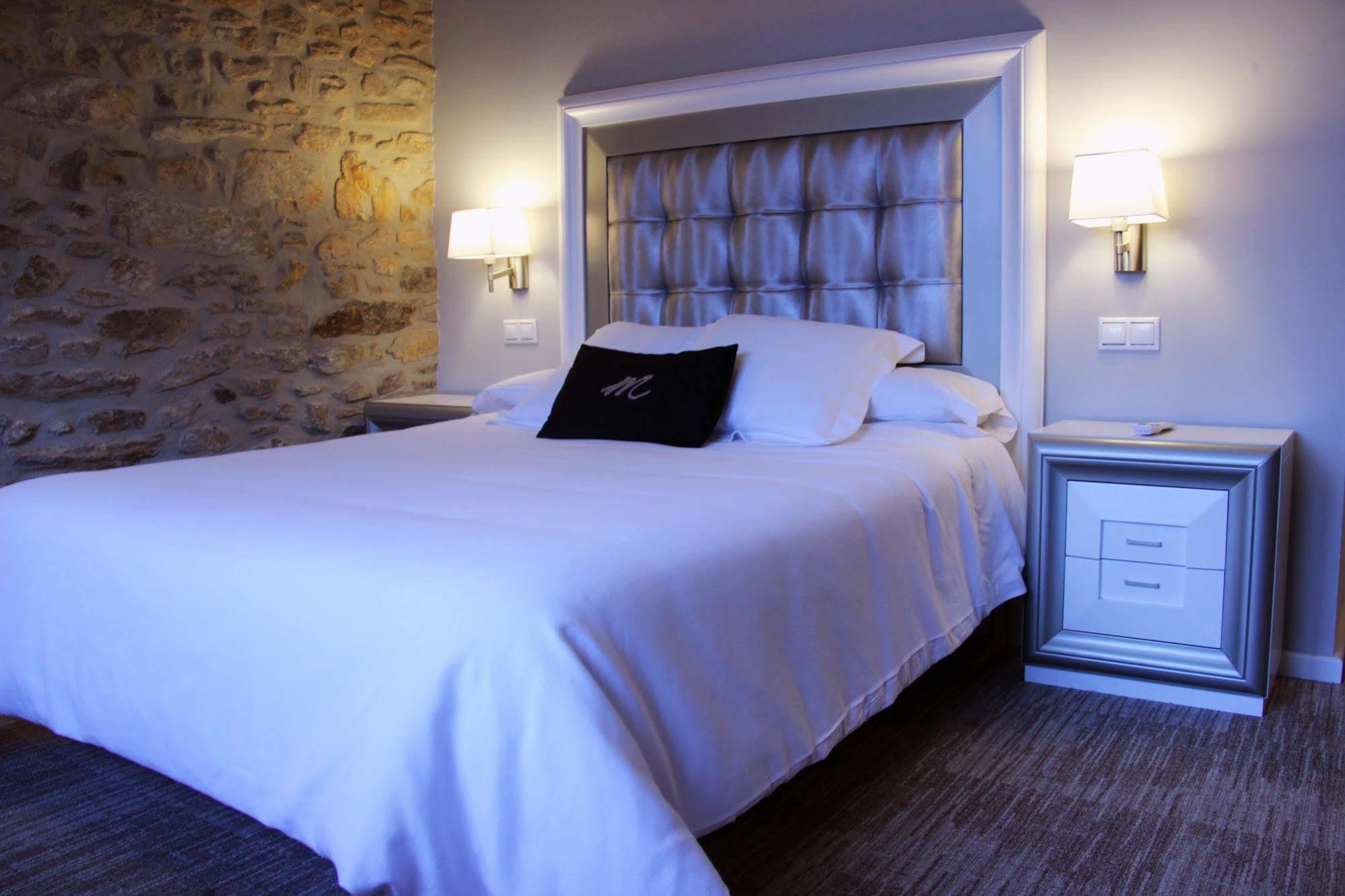 Hotel Montenegro Compostela Сантьяго-де-Компостела Экстерьер фото
